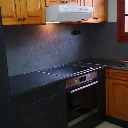 Near The Sea Melíszi